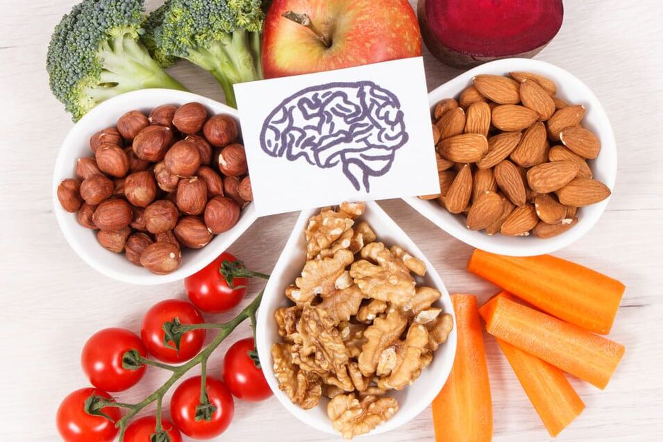 坚果和蔬菜对记忆力和大脑有益